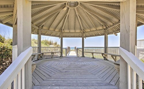 Cape San Blas Townhome w/ Beach Essentials!