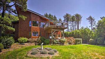 House (5 Bedrooms) | Interior