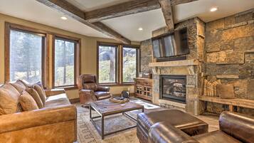 فيلا (Multiple Bedrooms) | المنشأة من الداخل