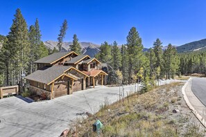 Villa (Multiple Bedrooms) | Innvendig