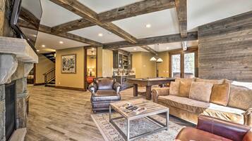 Vila (Multiple Bedrooms) | Interior