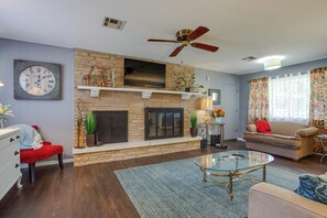 Casa (2 Bedrooms) | Interior