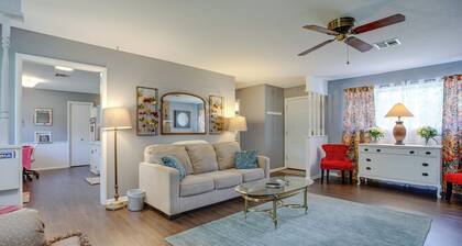 Norman Home w/ Yard, Walk to Park & OU Campus!