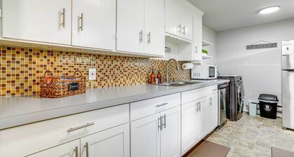 Seattle Garden Apt: Walk to Water & Amenities!