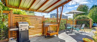 Seattle Garden Retreat: Walk to Water & Shops!