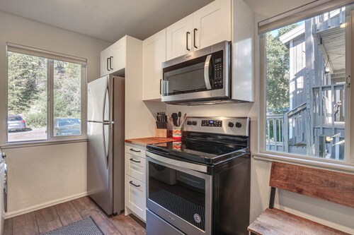 1 Mi to Ski Lifts & Main St: Breck Retreat