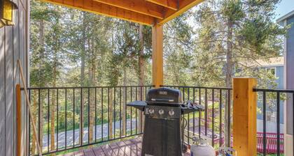 1 Mi to Ski Lifts & Main St: Breck Retreat