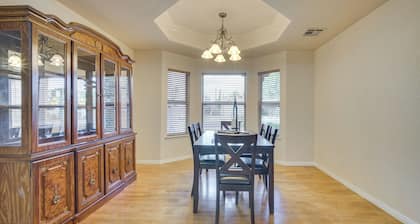 Convenient Las Cruces Home w/ Patio & Grill!