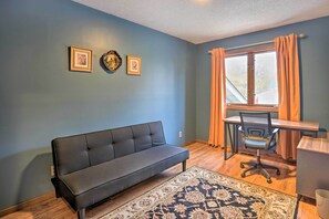 Talo (4 Bedrooms) | Sisätilat