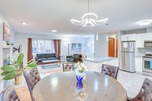 House (4 Bedrooms) | Front of property