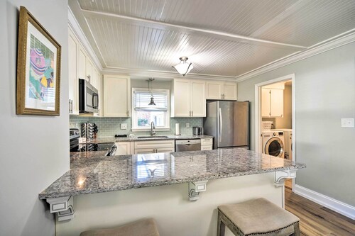 Charming House w/ Patio, 3 1/2 Mi to Beach!