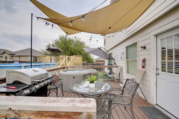 House (4 Bedrooms) | Interior