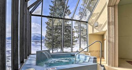 Mtn Views & Hot Tub Access: Lake Dillon Retreat