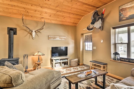 House (2 Bedrooms) | Interior