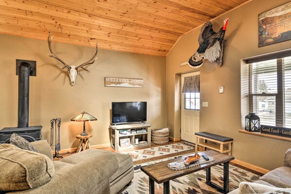 House (2 Bedrooms) | Interior