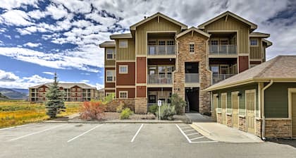18 Mi to Winter Park: Granby Condo w/ Covered Deck