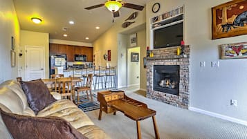 Apartment (2 Bedrooms) | Front of property