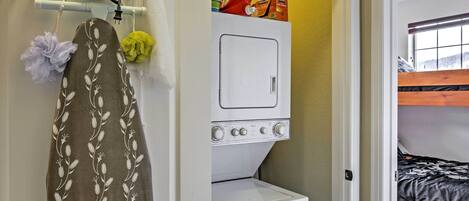 Apartment (2 Bedrooms) | Bahagian dalam