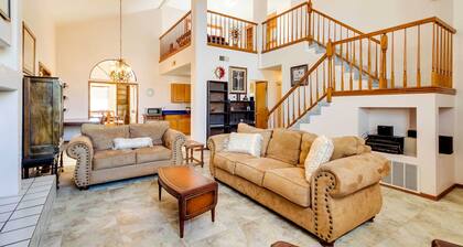 Albuquerque Home w/ Spacious Yard & Fire Pit!