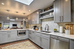 Apartment (2 Bedrooms) | Interior - Modern Bungalow w/ Santa Fe Charm < 2 Mi to Plaza (Santa Fe)