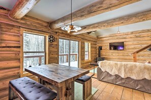 House (3 Bedrooms) | Interior