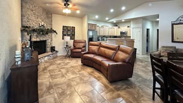 Apartment (3 Bedrooms) | Interior