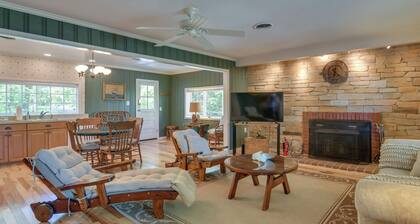Waterfront Annapolis Home: Fire Pit & Fishing Pier