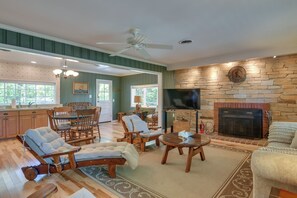 Cottage (3 Bedrooms) | Interior