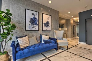 Interior - Chic Condo w/ Balcony in the Heart of Annapolis! (Annapolis)