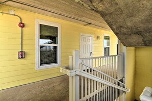 Apartment (3 Bedrooms) | Interior - Grand Caribbean Condo w/ Ocean Views! (Port Aransas)