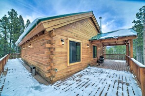 House (3 Bedrooms) | Interior - Woodsy Mountain Cabin: 2 Mi to Angel Fire Resort! (Angel Fire)