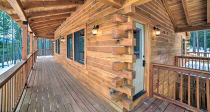Woodsy Mountain Cabin: 2 Mi to Angel Fire Resort!