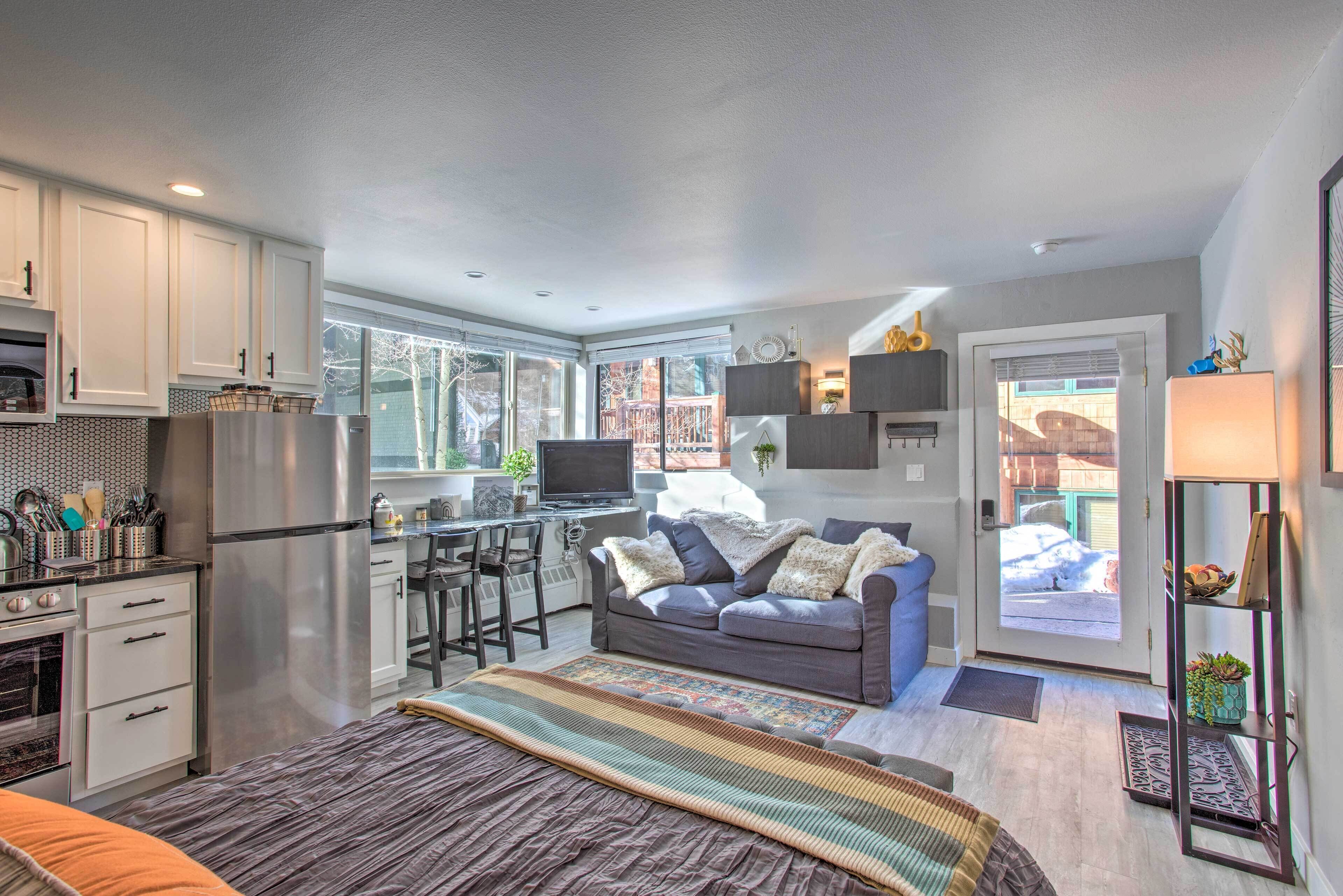 Apartment (0 Bedroom) | Interior