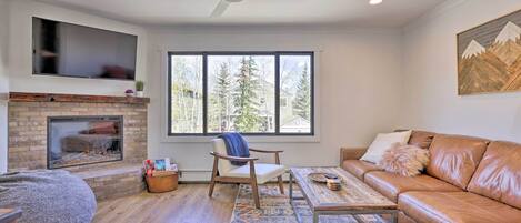 Apartment (2 Bedrooms) | Front of property