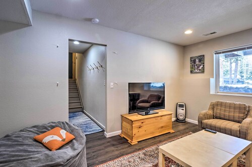 Tasteful Mountain Getaway on Frisco Bike Path