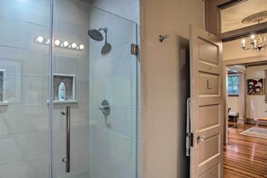 Cottage (1 Bedroom) | Interior - Dallas Couples Retreat: Walk to Lower Greenville! (Dallas)