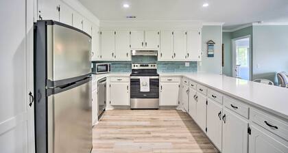 Sunny Edisto Island Duplex - Half Mile to Beach!