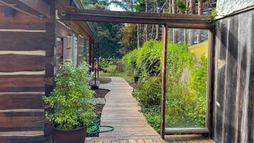 House (1 Bedroom) | Interior