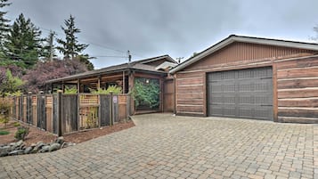 House (1 Bedroom) | Exterior