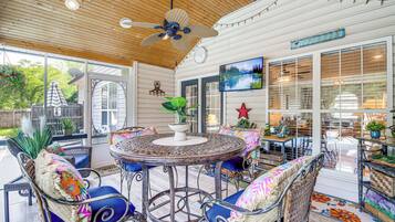 House (4 Bedrooms) | Outdoor dining