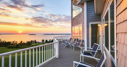 Lake View Champlain Home w/ Hot Tub & Sauna!