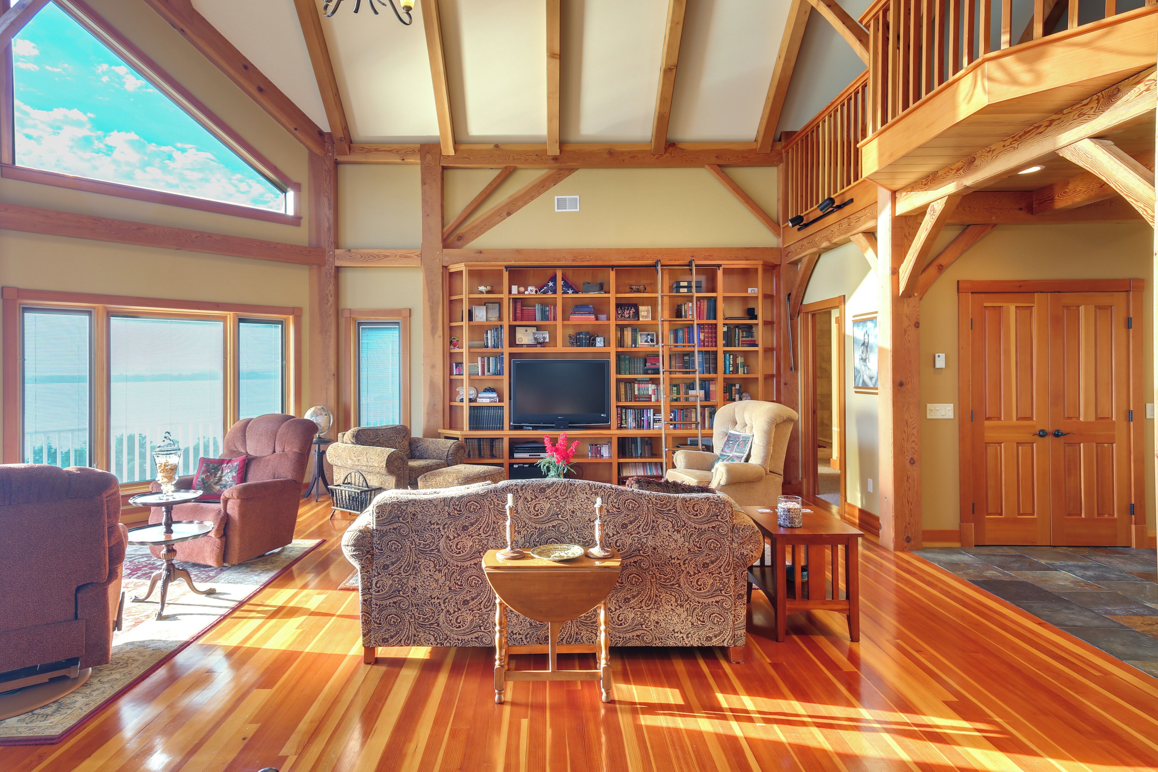 House (4 Bedrooms) | Interior