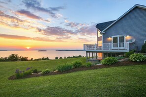 House (4 Bedrooms) | Front of property