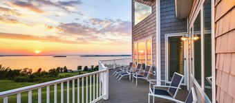 Lake View Champlain Home w/ Hot Tub & Sauna!