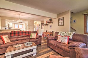 Apartment (3 Bedrooms) | Interior - 2-story Townhouse - 1 Mi to Killington Ski Area! (Killington)