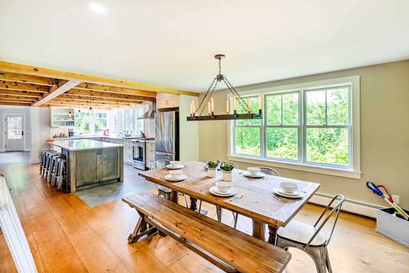 House (4 Bedrooms) | Interior