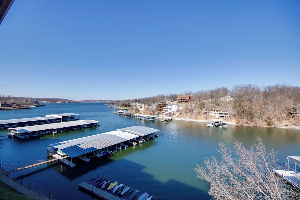 Pool & Lake Access! 3rd-floor Osage Beach Retreat - Miller County, MO