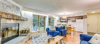 Renovated Ski-in/ski-out Peru Condo at Bromley Mtn