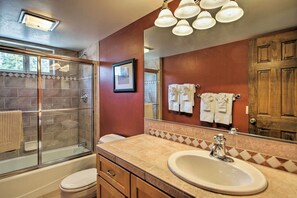 House (2 Bedrooms) | Interior - Winter Park Cabin - Walk to Main Street & Downtown (Winter Park)