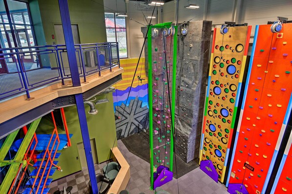 Apartment (4 Bedrooms) | Interior - Ski-in Resort Family Condo w/ Deck at Jay Peak! (North Troy)